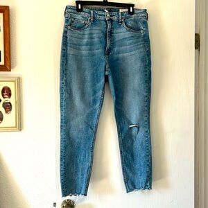 Almost new Rag and Bone capri cut jeans